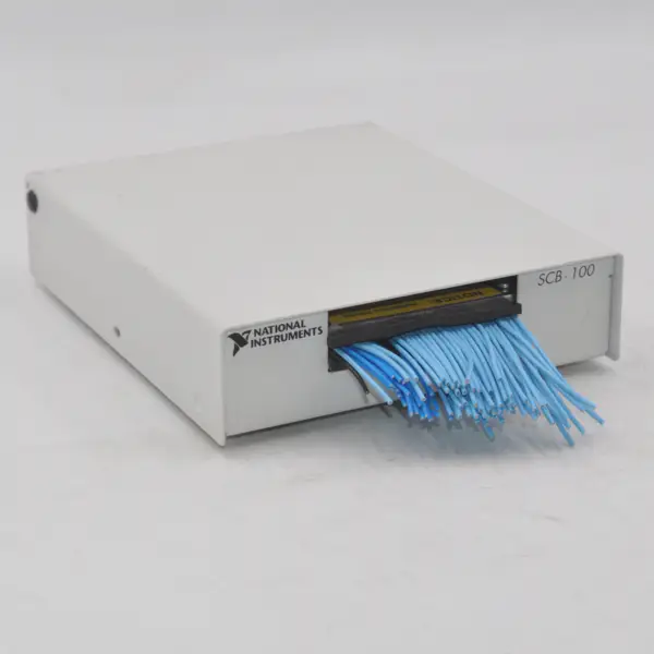 NI SCB-100 776990-01 Caixa de junção