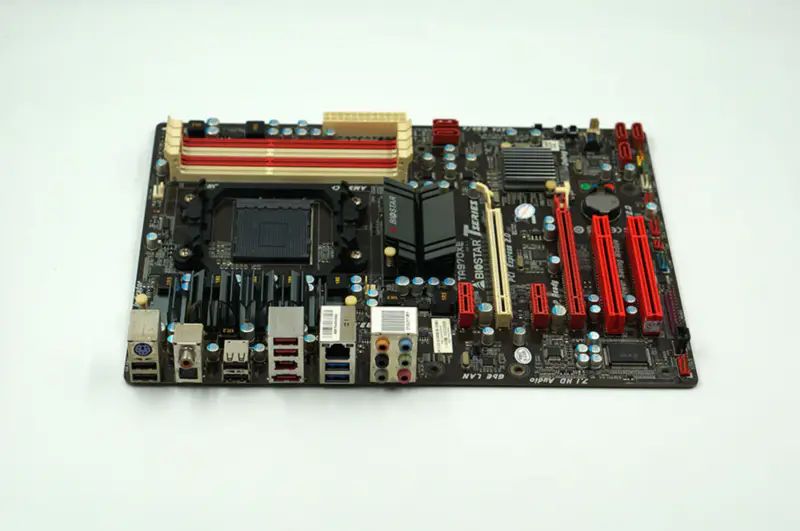Placa-mãe Biostar TA970XE AM3+