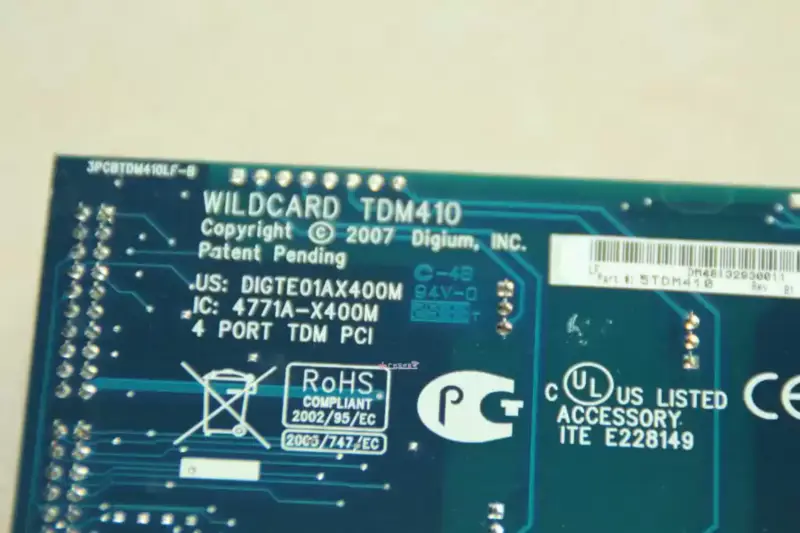 Asterisk TDM410P Placa de Voz Analógica de 4 Canais com Módulos FXO+FXS