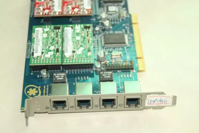 Asterisk TDM410P Placa de Voz Analógica de 4 Canais com Módulos FXO+FXS