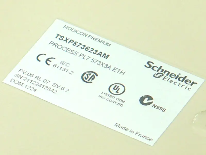 Módulo PLC Schnerider TSXP573623AM