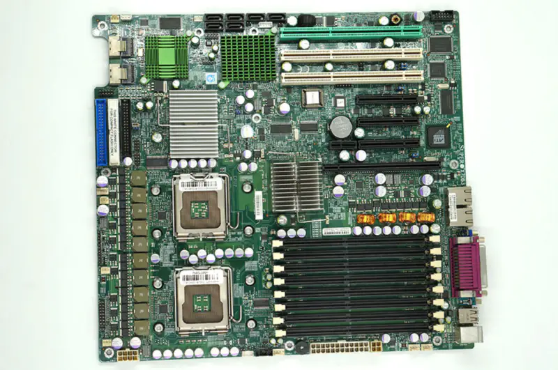 Placa-mãe Supermicro X7DB3