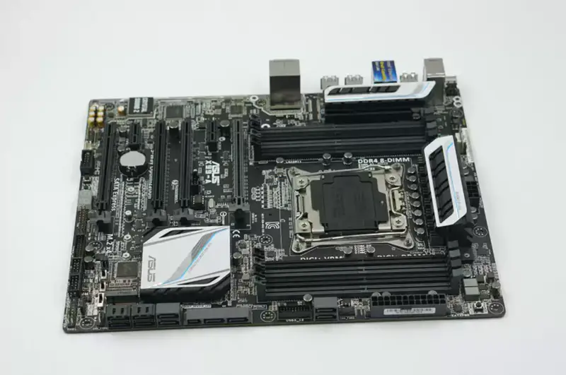 Placa-mãe Asus X99-A X99 LGA 2011-v3 X ATX
