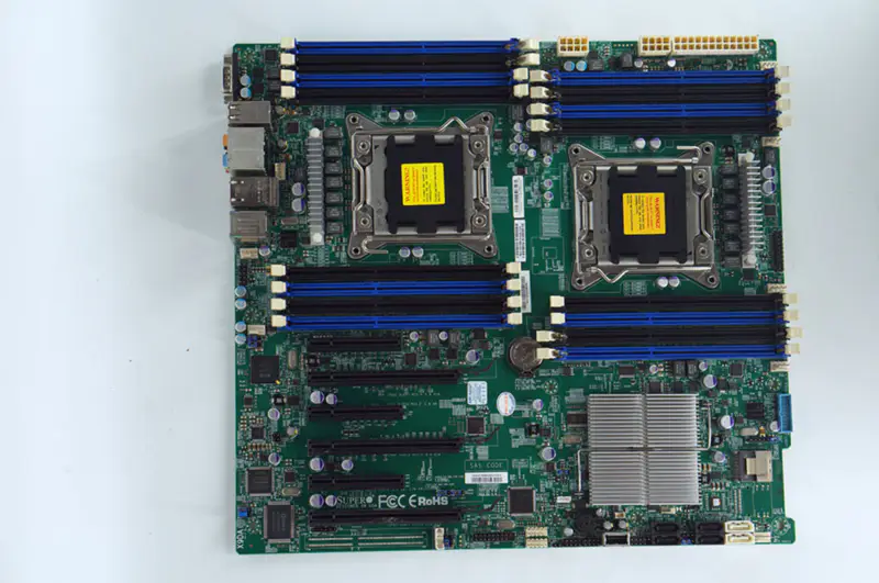 Placa-mãe Supermicro X9DAI
