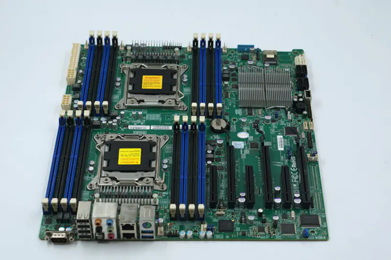 Placa-mãe Supermicro X9DAI