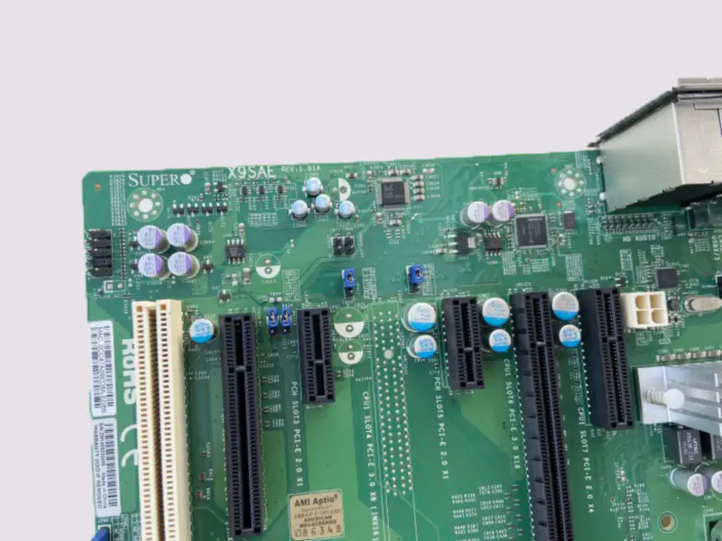Placa-mãe industrial Supermicro X9SAE REV:1.01A