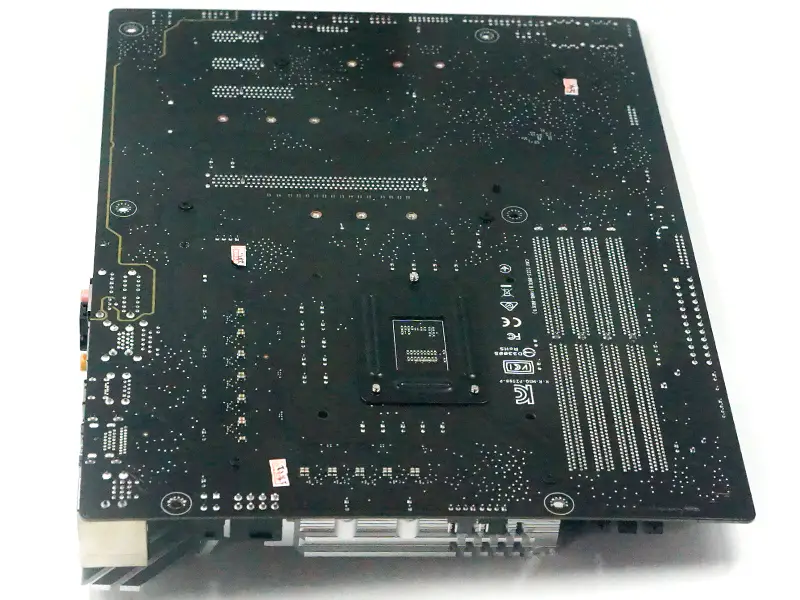Placa-mãe Asus PRIME Z590-P