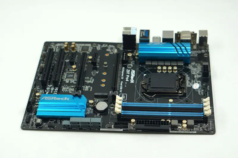 Placa-mãe Asrock Z97 Pro4 Z97 DDR3 LGA1150