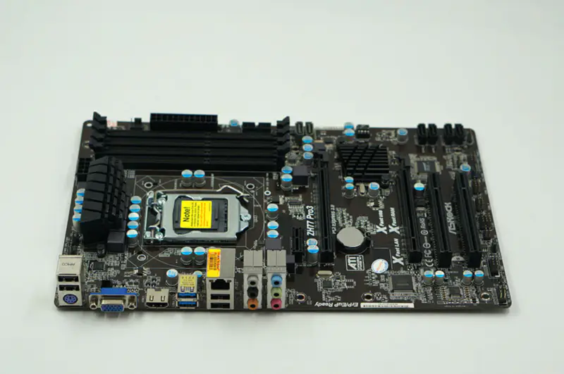 Placa-mãe Asrock ZH77 PRO3