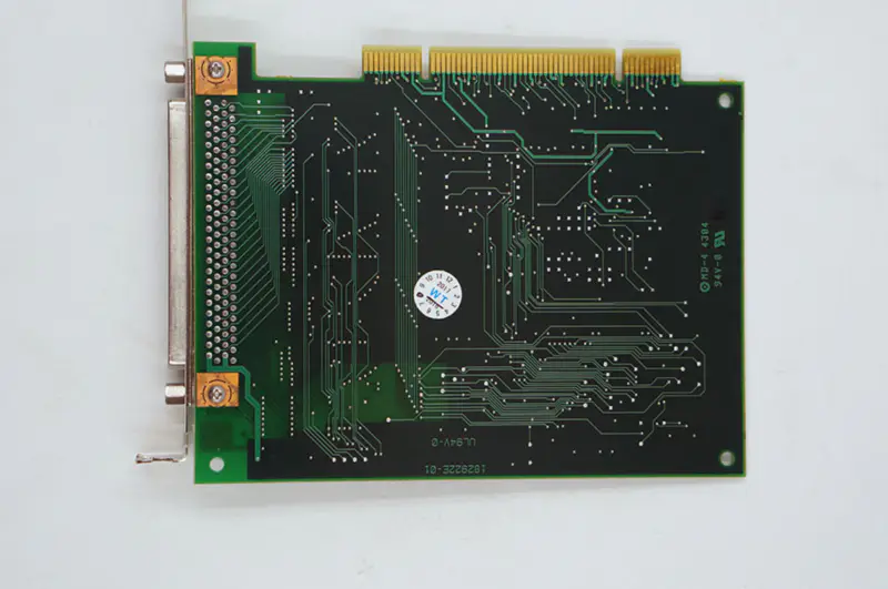 Placa de E/S digital paralela PCI NI PCI-DIO-96 de 96 bits