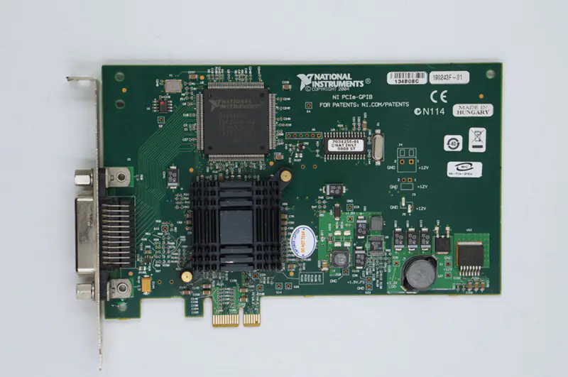 Cartão de aquisição de placa NI PCIe-GPIB