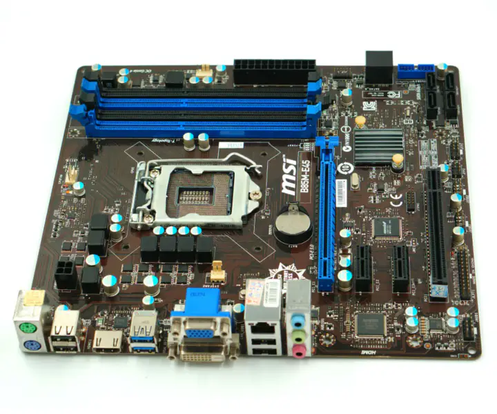 Placa-mãe MSI B85M-E45